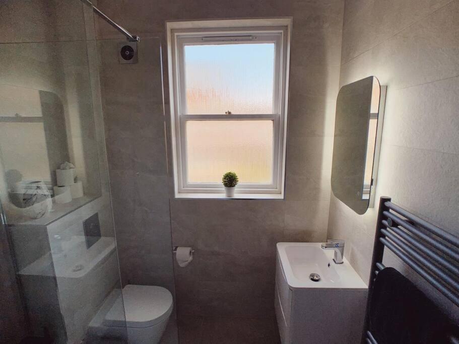 Tynemouth Seaside 3 Bed House Close To Beach/Bars/Restaurants - Parking Space Included Villa Esterno foto